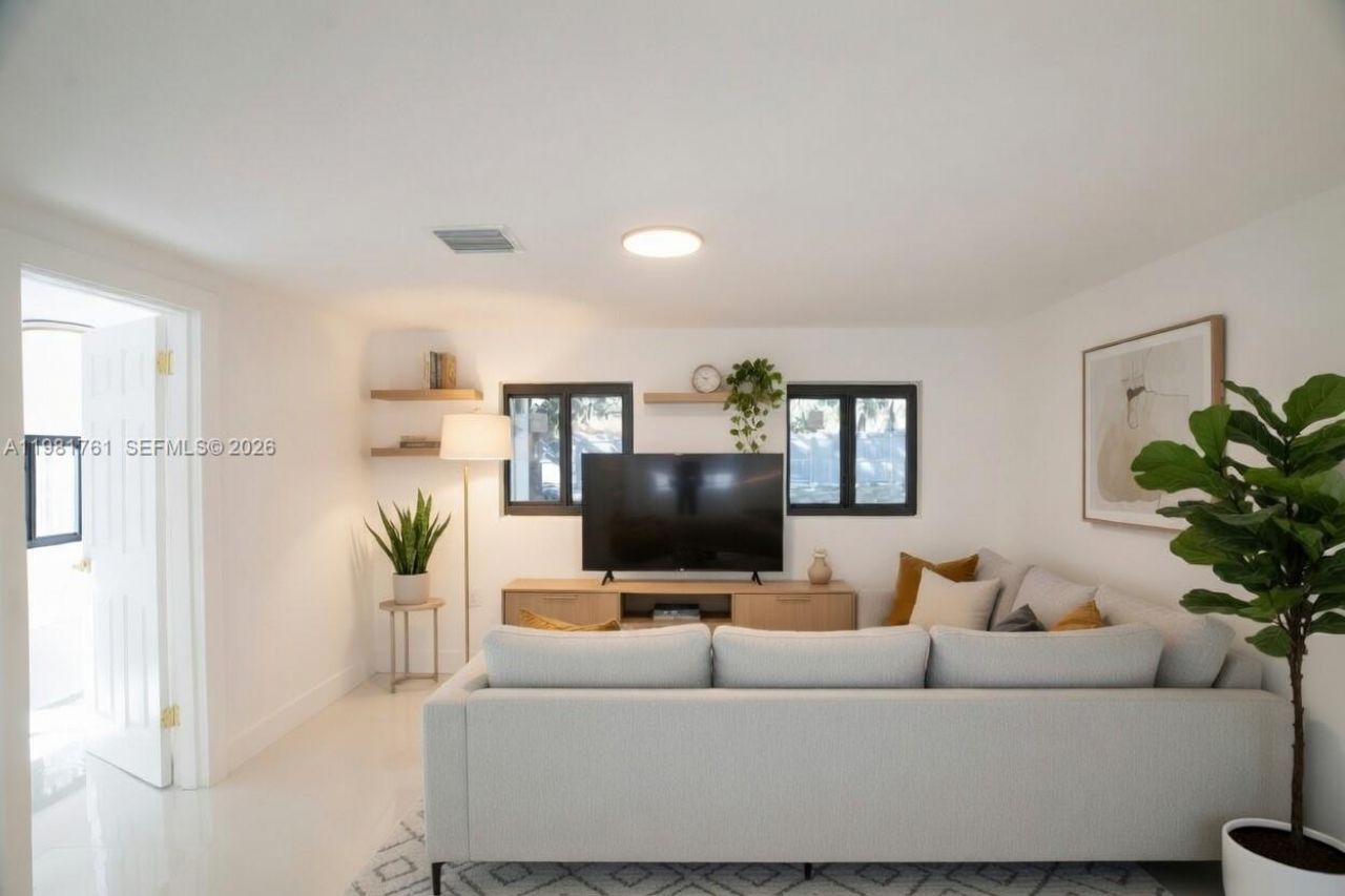 315 NW 127th St, North Miami, FL 33168 Photo