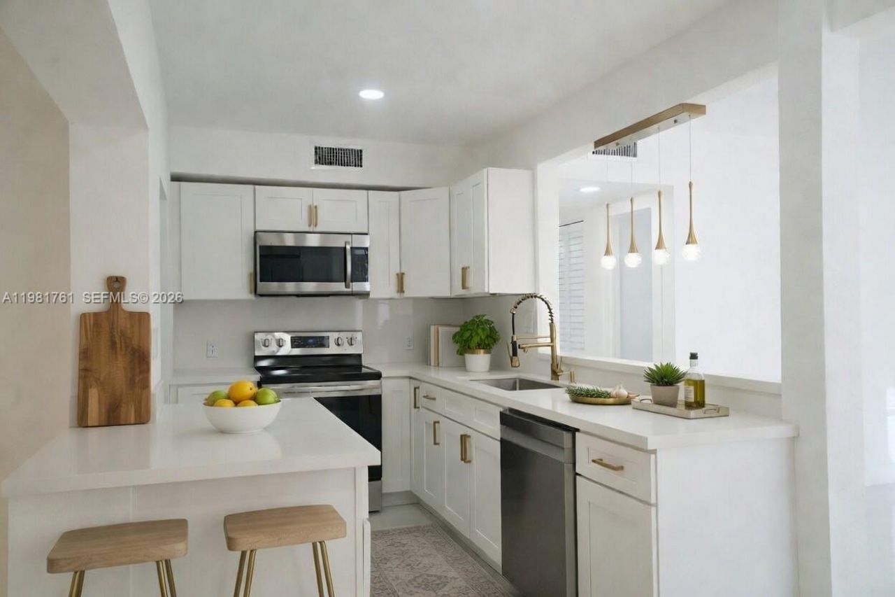 315 NW 127th St, North Miami, FL 33168 Photo