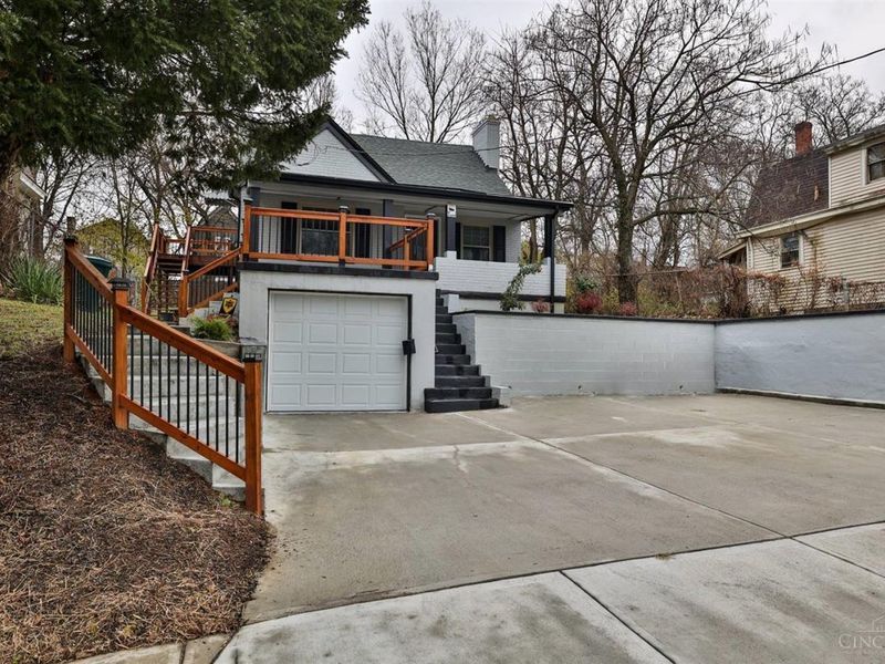 3612 Idlewild Avenue, Cincinnati, OH 45207 Photo 2