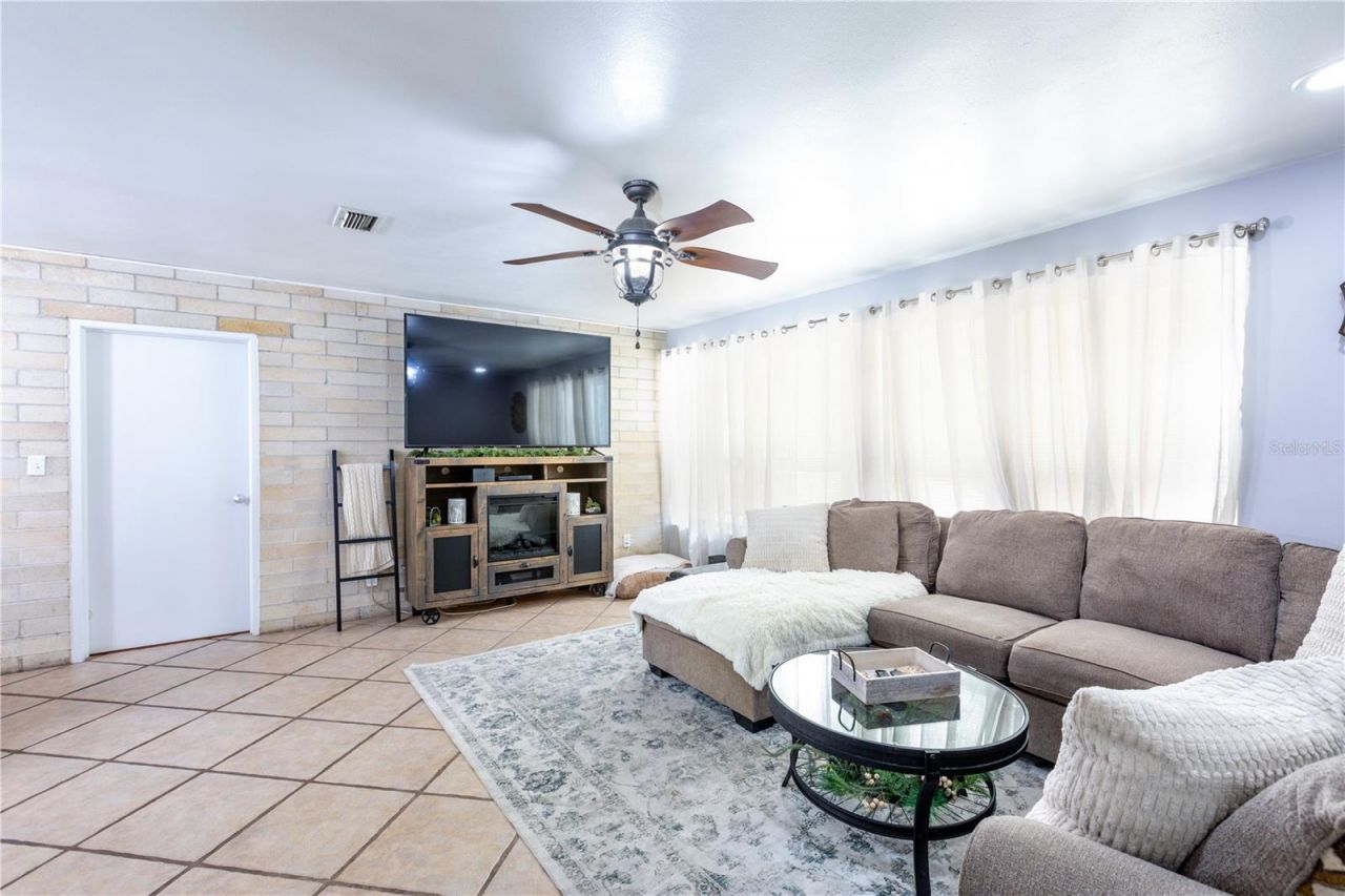 12182 SW State Road 45, Archer, FL 32618 Photo