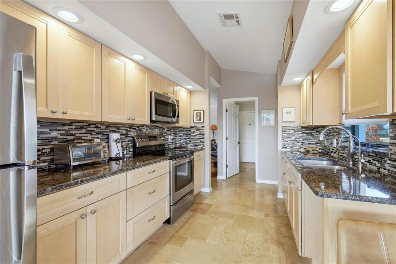 260 Southampton Drive, Unit 312, Venice, FL 34293 Photo