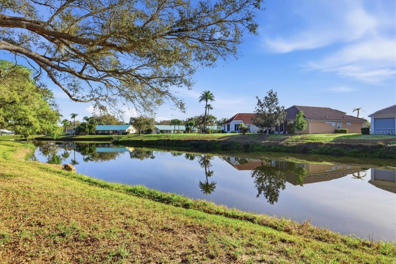 260 Southampton Drive, Unit 312, Venice, FL 34293 Photo