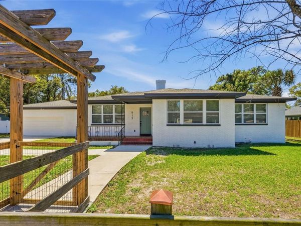 913 E GENESEE STREET, TAMPA, FL 33603