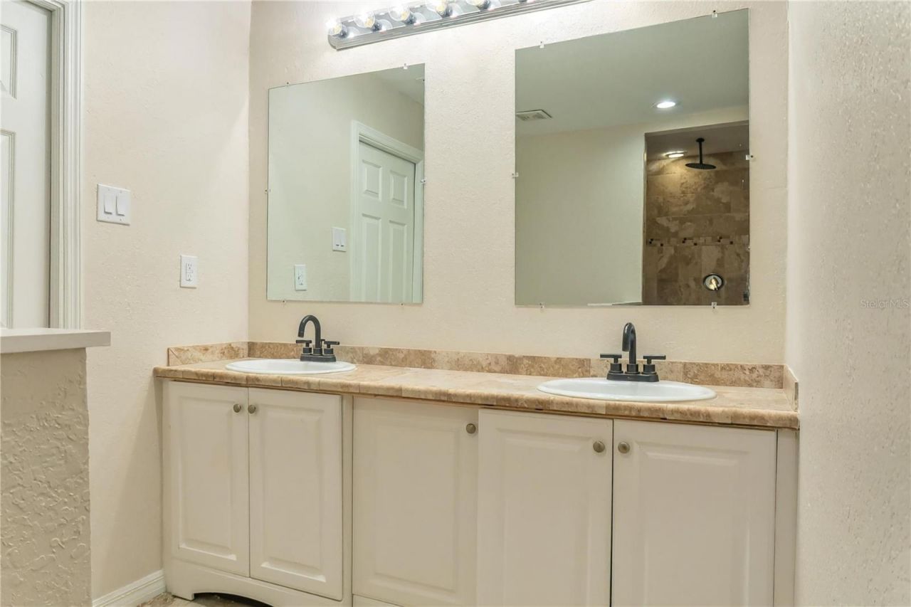 5460 40th Avenue N, Saint Petersburg, FL 33709 Photo