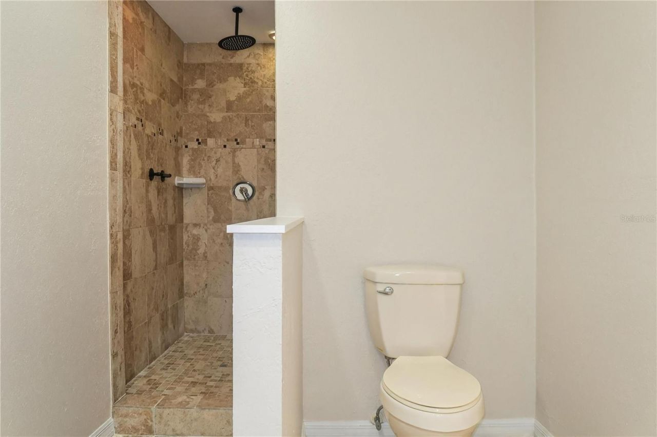 5460 40th Avenue N, Saint Petersburg, FL 33709 Photo