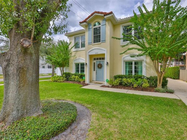 3925 W VASCONIA STREET, TAMPA, FL 33629