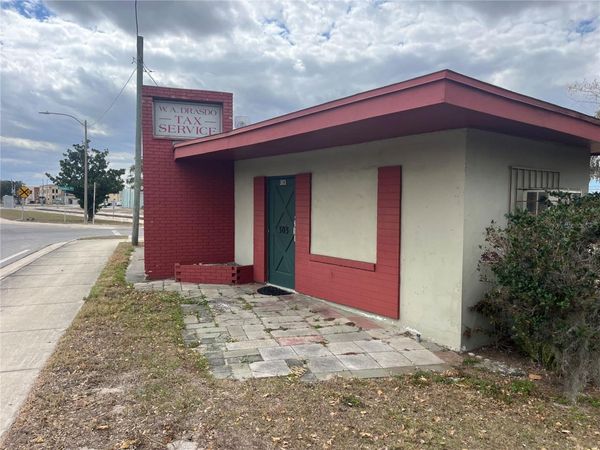 303 SCENIC HIGHWAY N, LAKE WALES, FL 33853