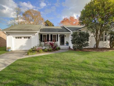 1114 Calm Water Court, Mount Pleasant, SC 29464
