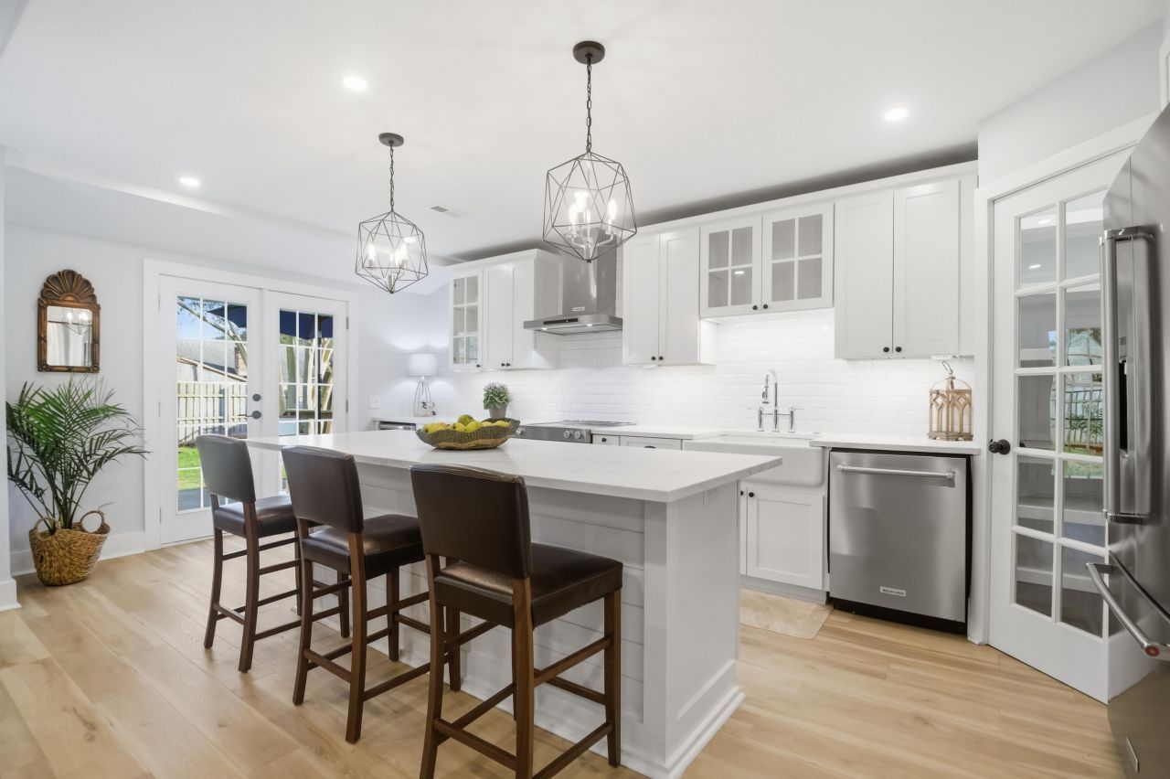 1114 Calm Water Court Photo 3