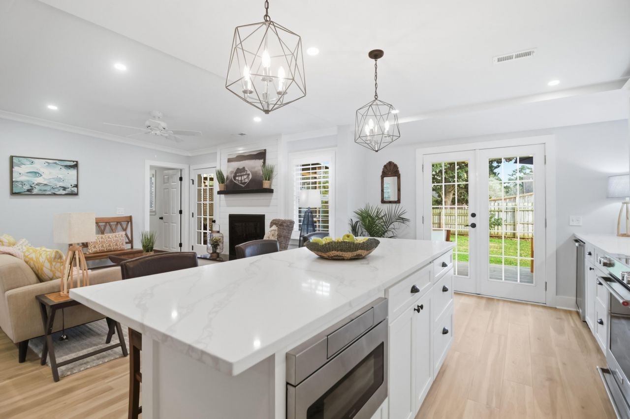 1114 Calm Water Court Photo 6