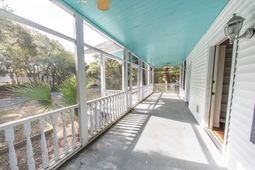 1012 E Ashley Avenue photo 4