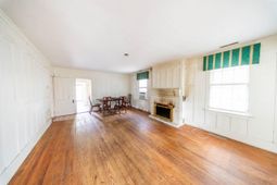 1012 E Ashley Avenue photo 4