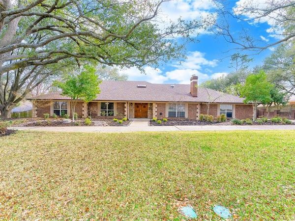 1503 W Westhill Drive, Cleburne, TX 76033