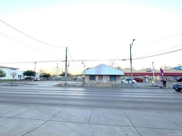 609 pleasanton, San Antonio, TX 78214