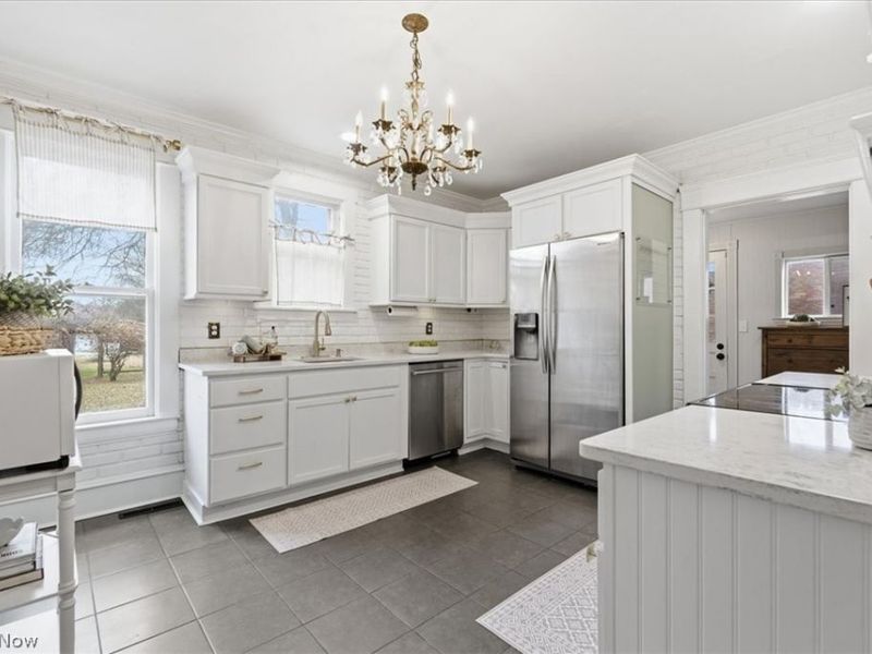 4405 Grand Central Avenue, Vienna, WV 26105 Photo 11