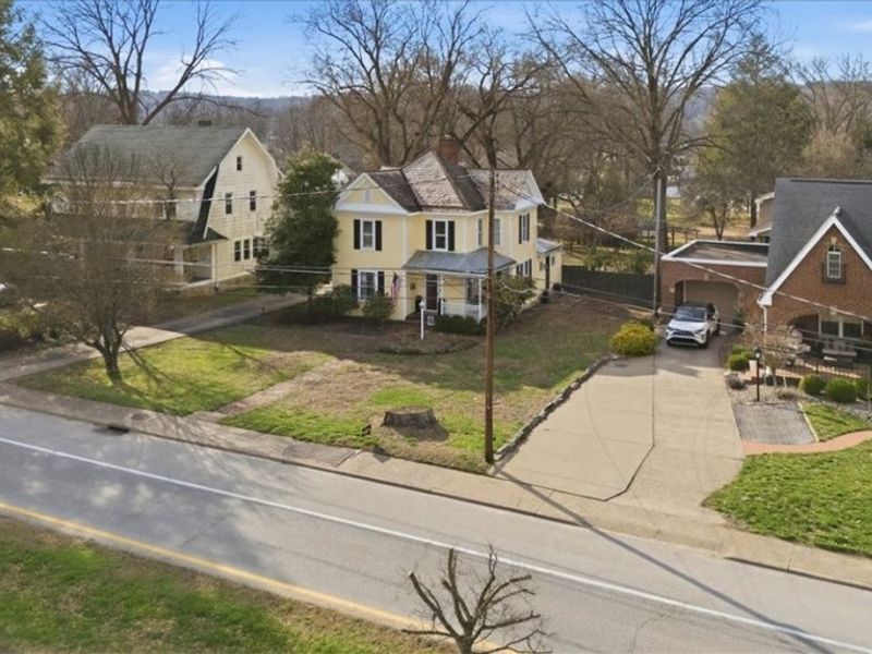 4405 Grand Central Avenue, Vienna, WV 26105 Photo 6