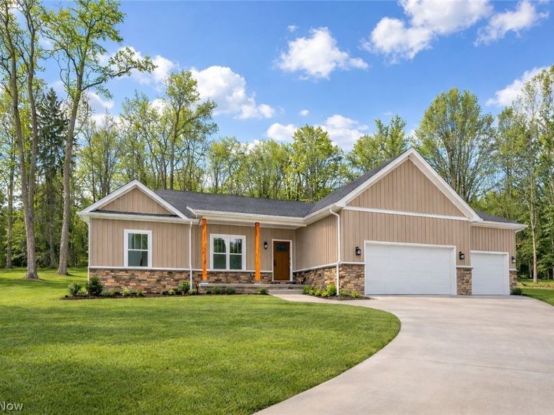 8421 Wadsworth Road, Wadsworth, OH 44281 Photo 1