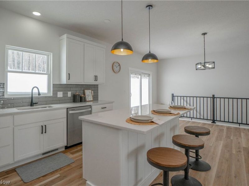 8421 Wadsworth Road, Wadsworth, OH 44281 Photo 11