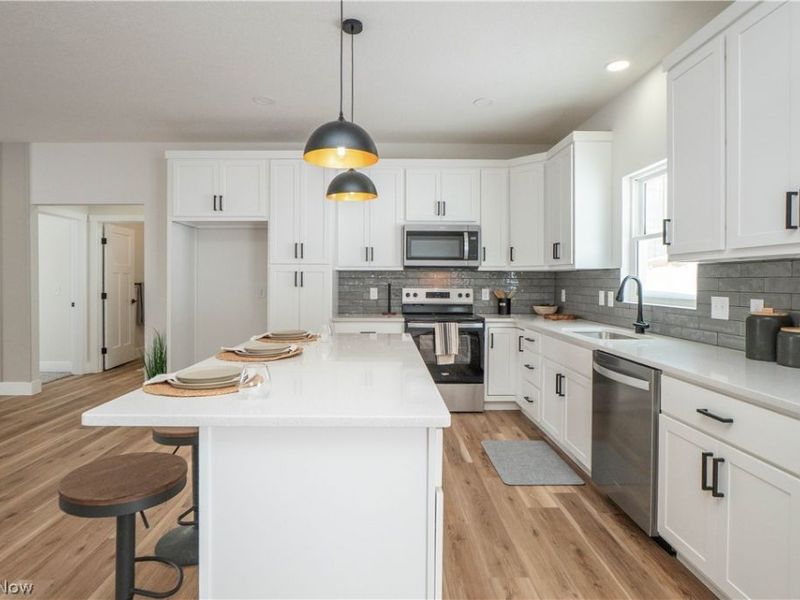 8421 Wadsworth Road, Wadsworth, OH 44281 Photo 12