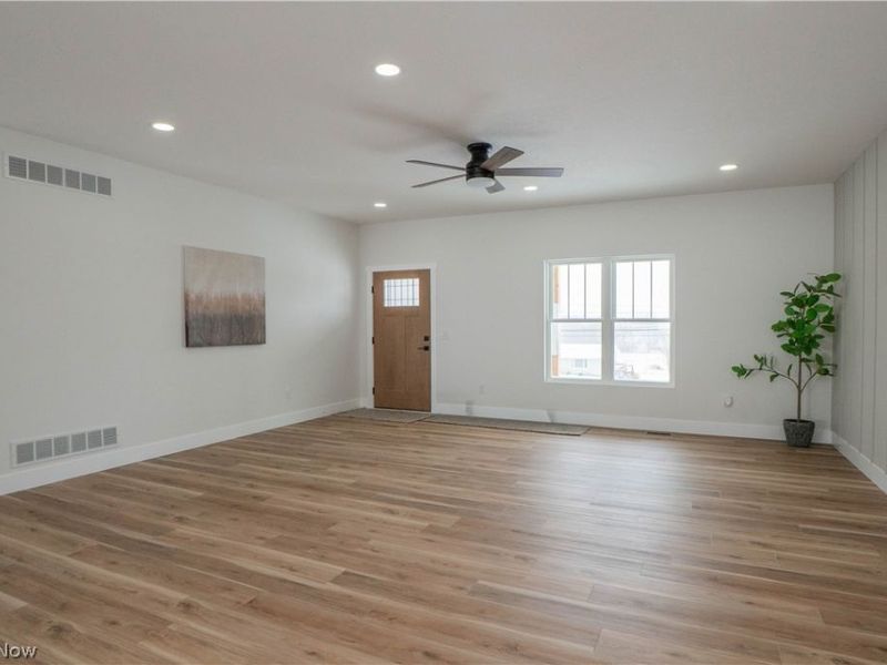 8421 Wadsworth Road , Wadsworth, OH 44281 Photo 2