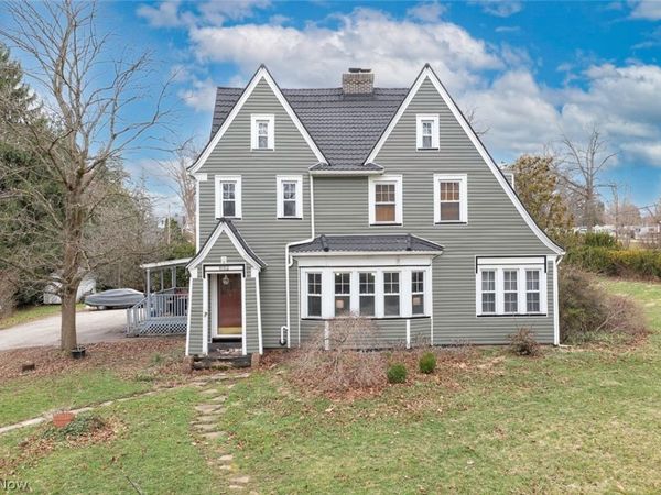 652 Parkway Boulevard, Norton, OH 44203