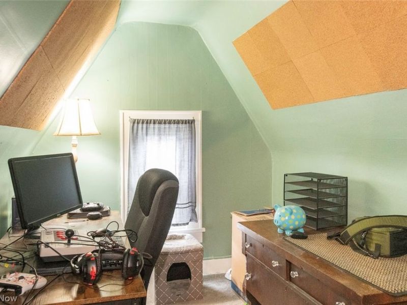 652 Parkway Boulevard, Norton, OH 44203 Photo 34