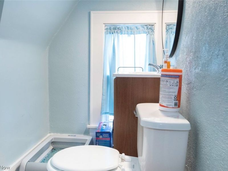 652 Parkway Boulevard, Norton, OH 44203 Photo 35