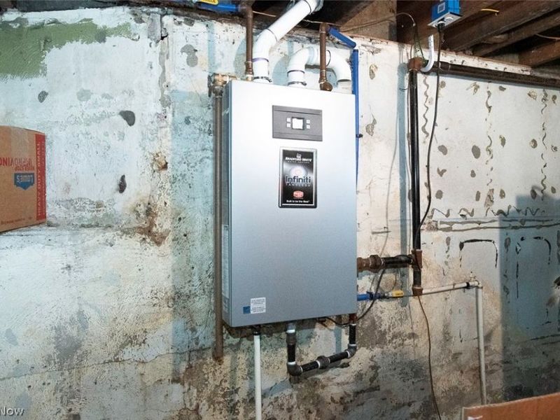 652 Parkway Boulevard, Norton, OH 44203 Photo 36