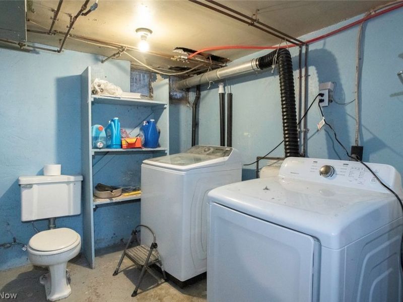 652 Parkway Boulevard, Norton, OH 44203 Photo 37