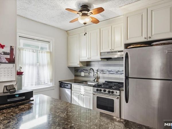 753A Broad Avenue A, Unit A, RIDGEFIELD, NJ 07657