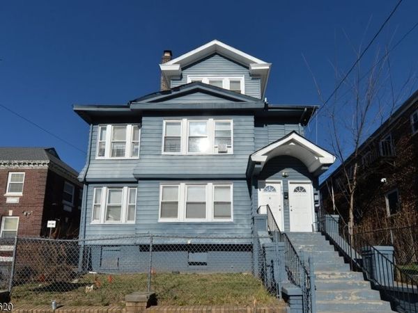 349 Osborne Ter, Newark, NJ 07112
