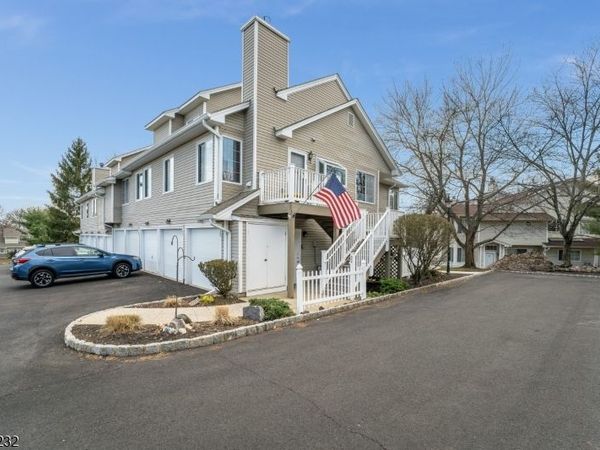 32 Morgan Court, Bedminster, NJ 07921