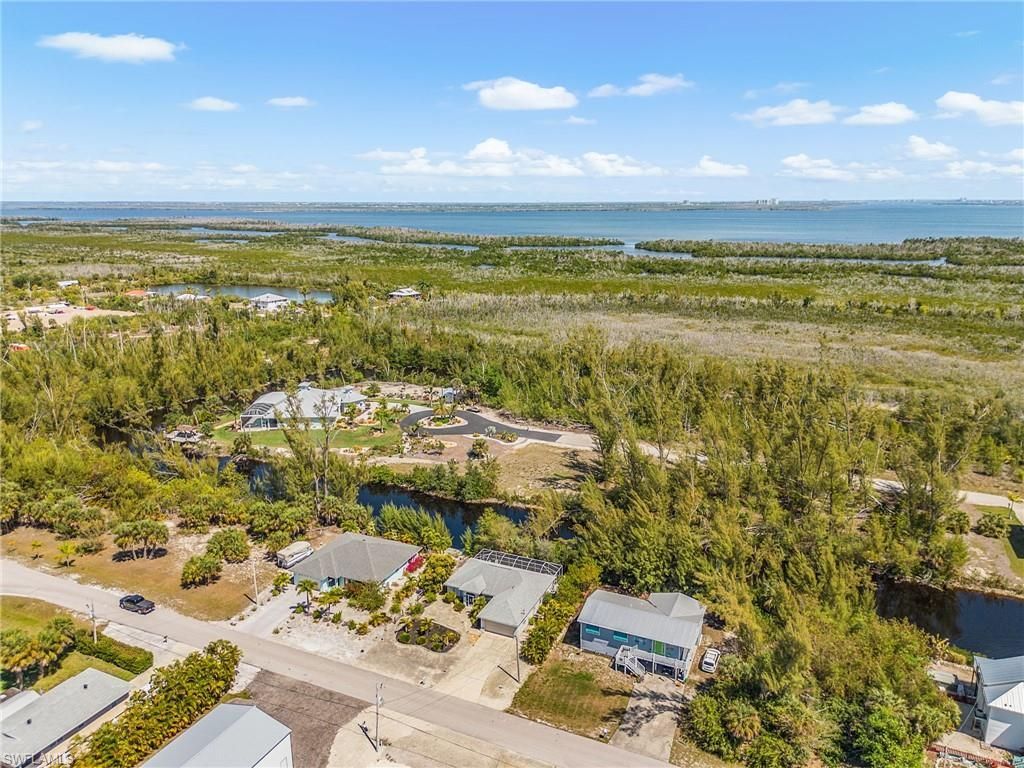 3852 Stabile Rd, Saint James City, FL 33956 Photo
