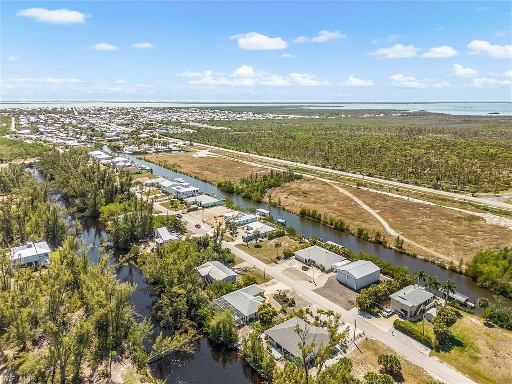 3852 Stabile Rd, Saint James City, FL 33956 Photo