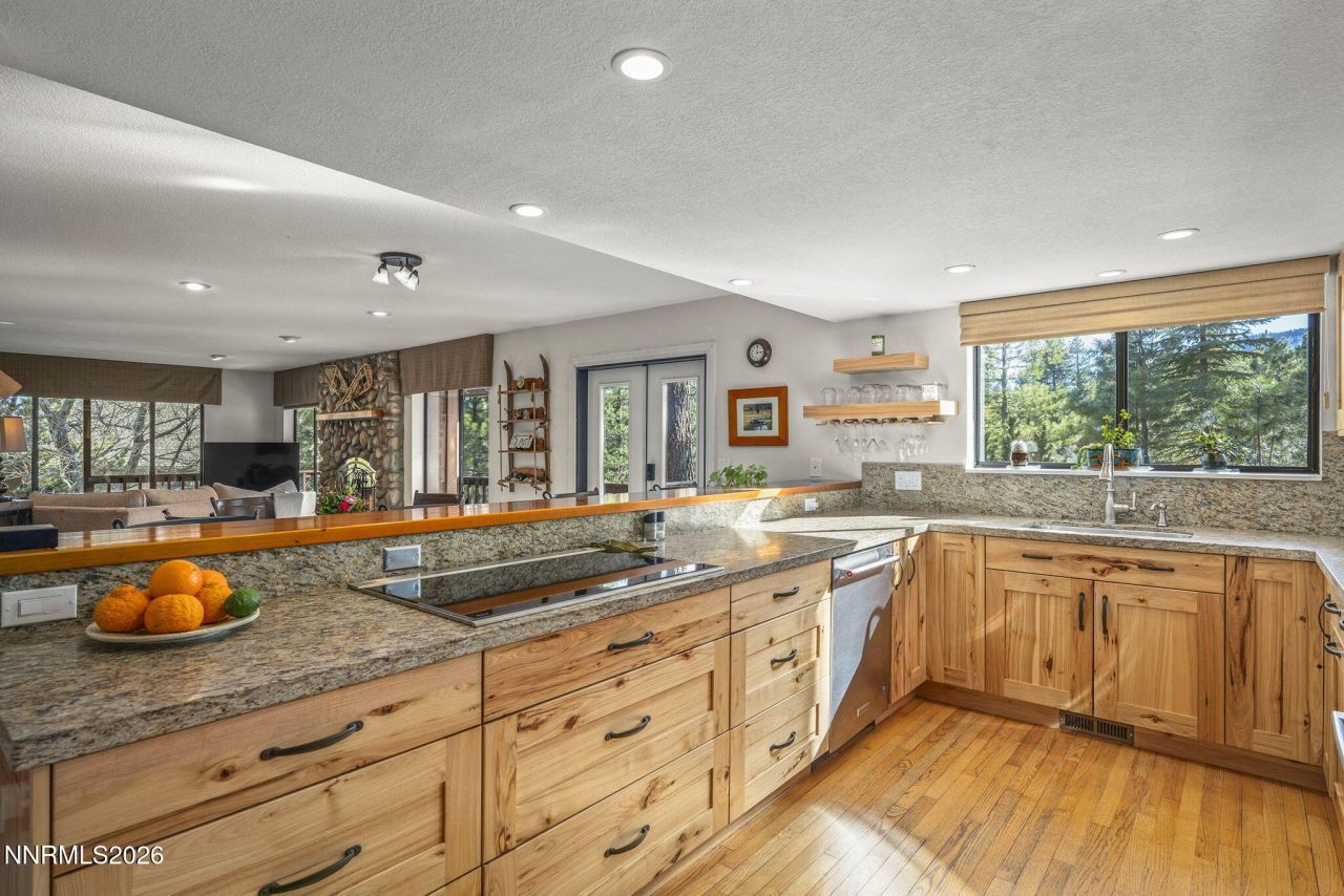 16911 Mt Rose Highway, Reno, NV 89511 Photo