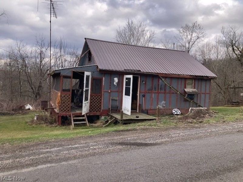 73960 8th Street Road, Kimbolton, OH 43749 Photo 1