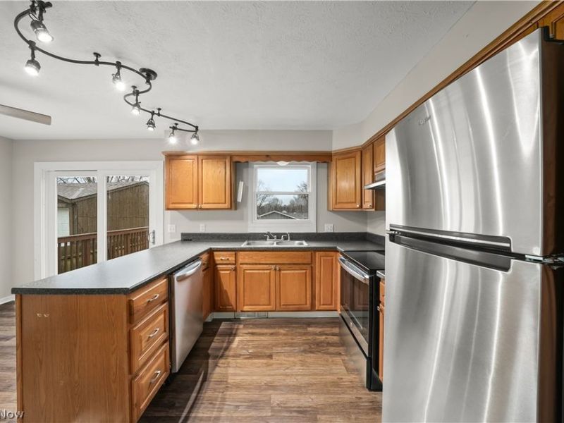 9870 Short Drive, Windham, OH 44288 Photo 14