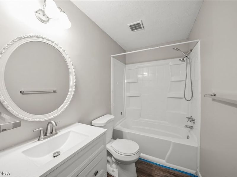 9870 Short Drive, Windham, OH 44288 Photo 18