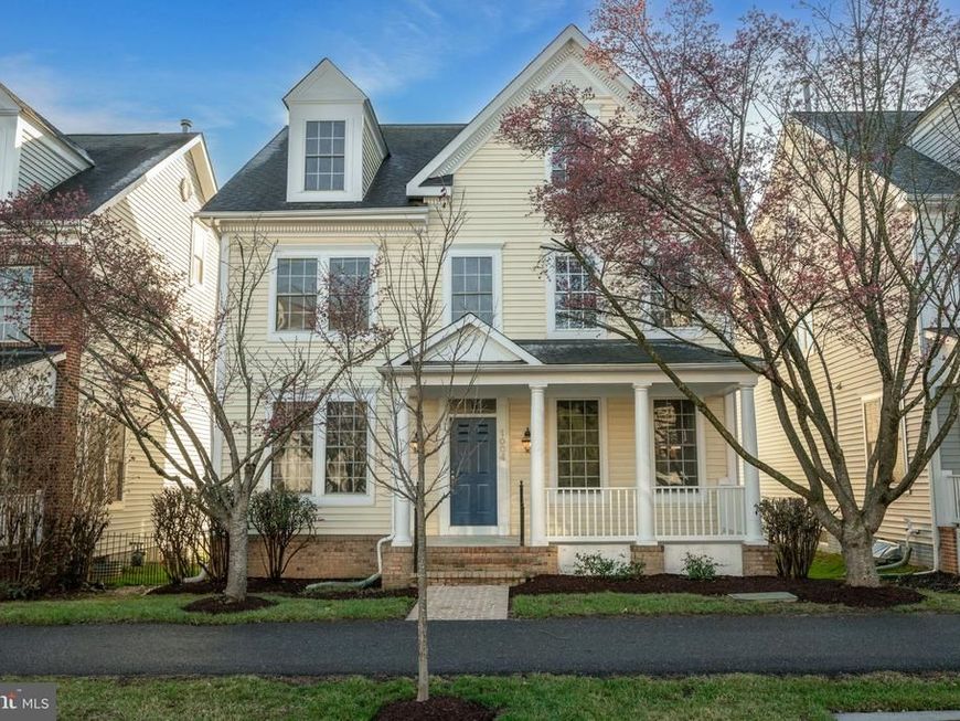 1004 Gaither Road, Rockville, MD 20850 Main Photo
