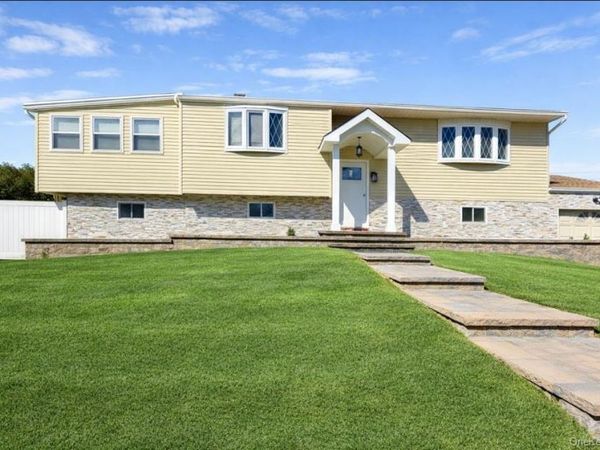 7 Pomper Drive, East Northport, NY 11731