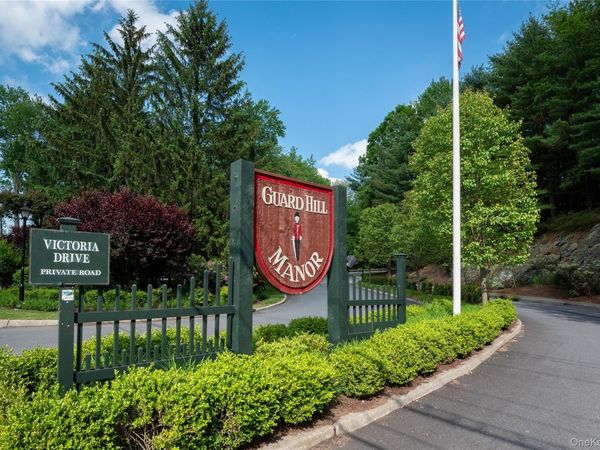 502 Kensington Way , Mount Kisco, NY 10549