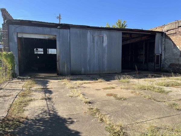 108 S FRONT, Gurdon, AR 71743