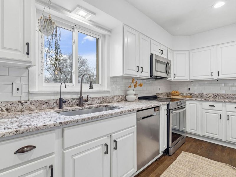 2390 Zollinger Road, Upper Arlington, OH 43221 Photo 18