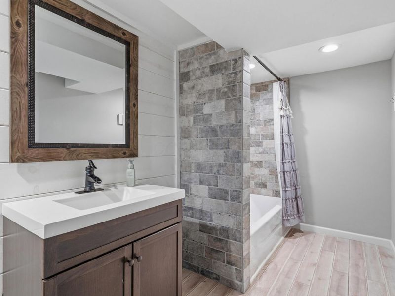 2390 Zollinger Road, Upper Arlington, OH 43221 Photo 54