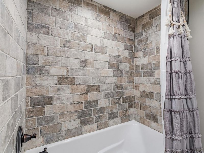 2390 Zollinger Road, Upper Arlington, OH 43221 Photo 55