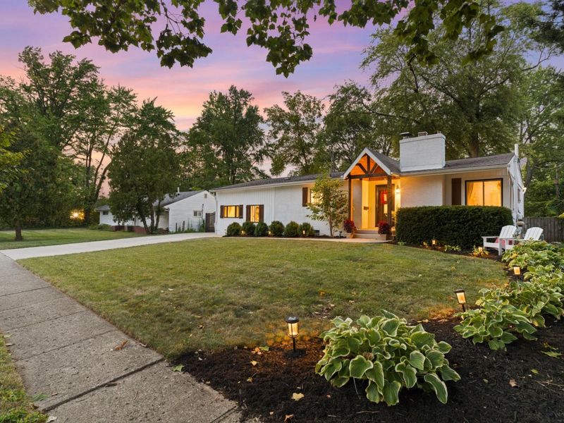 2390 Zollinger Road, Upper Arlington, OH 43221 Photo 8