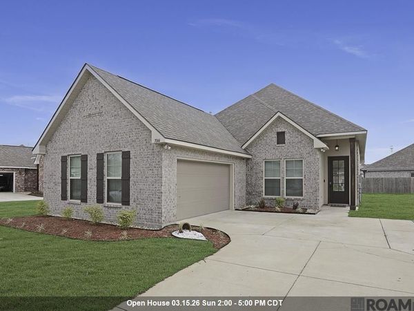 7044 Panama Canal Dr, Gonzales, LA 70737