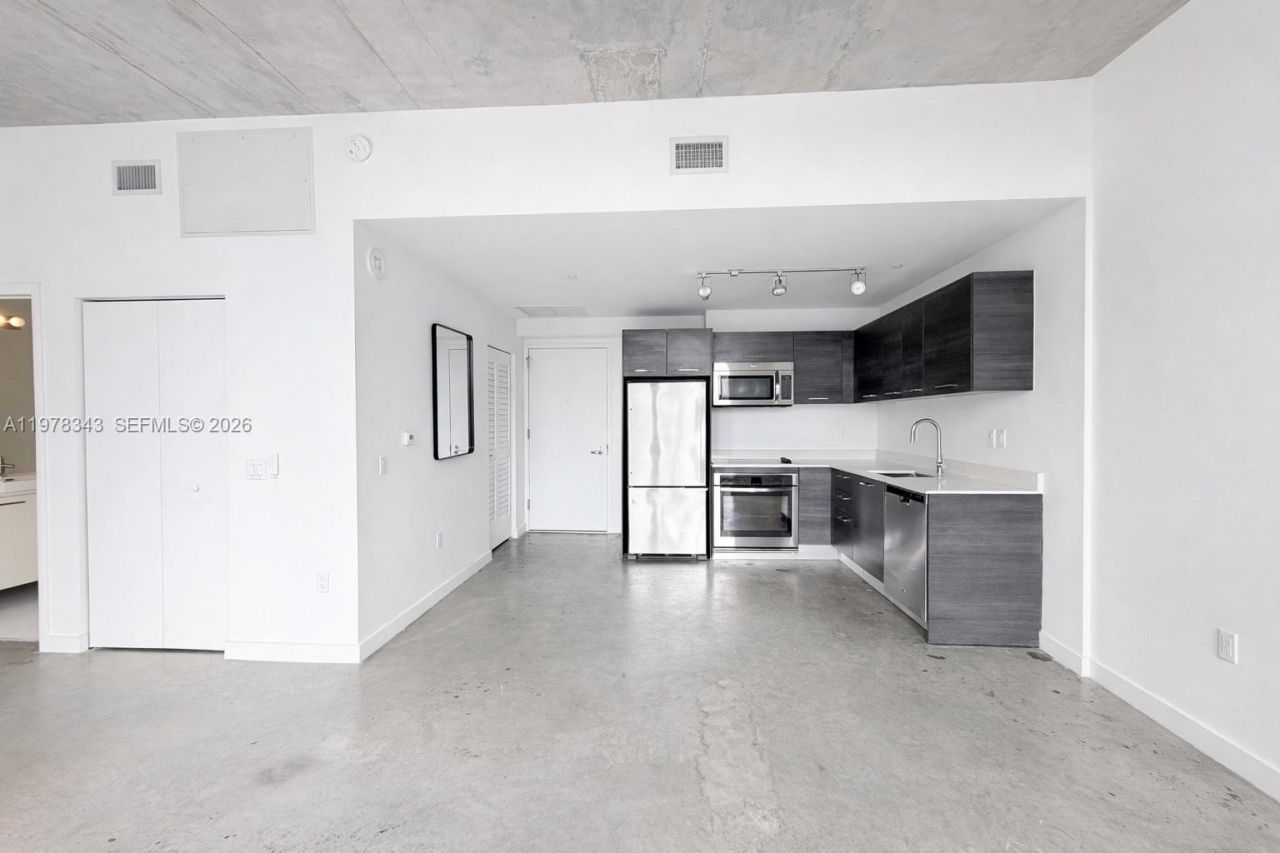 151 SE 1st St , Unit 3007, Miami, FL 33131 Photo