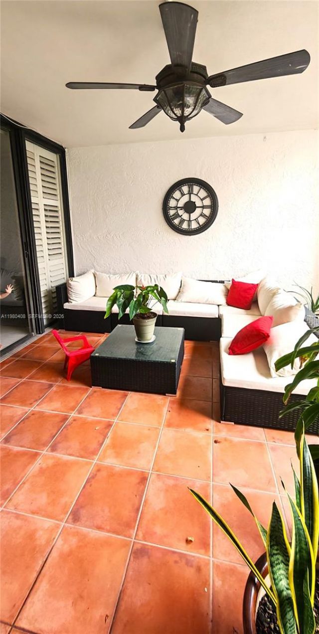 2802 N 46 Ave , Unit 521B, Hollywood, FL 33021 Photo