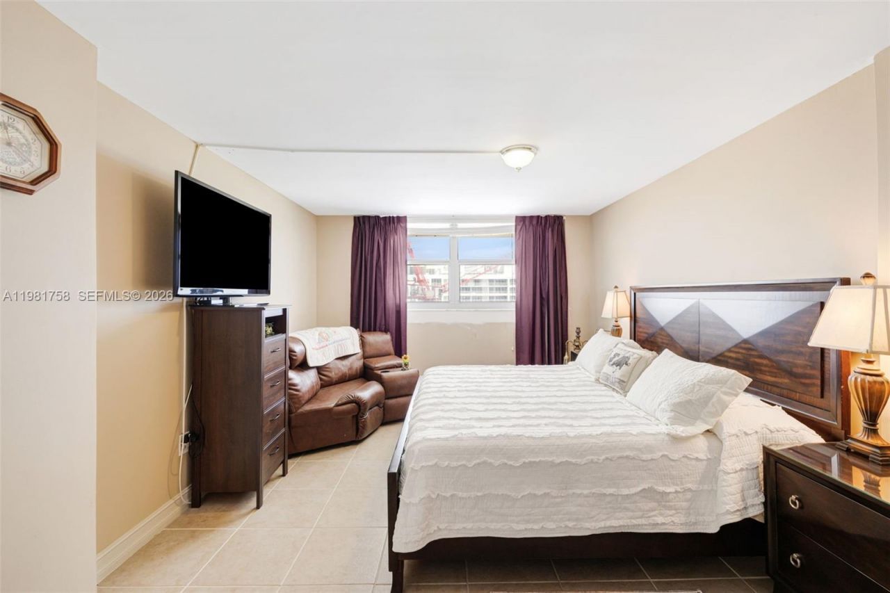 9273 Collins Ave , Unit 1109, Surfside, FL 33154 Photo